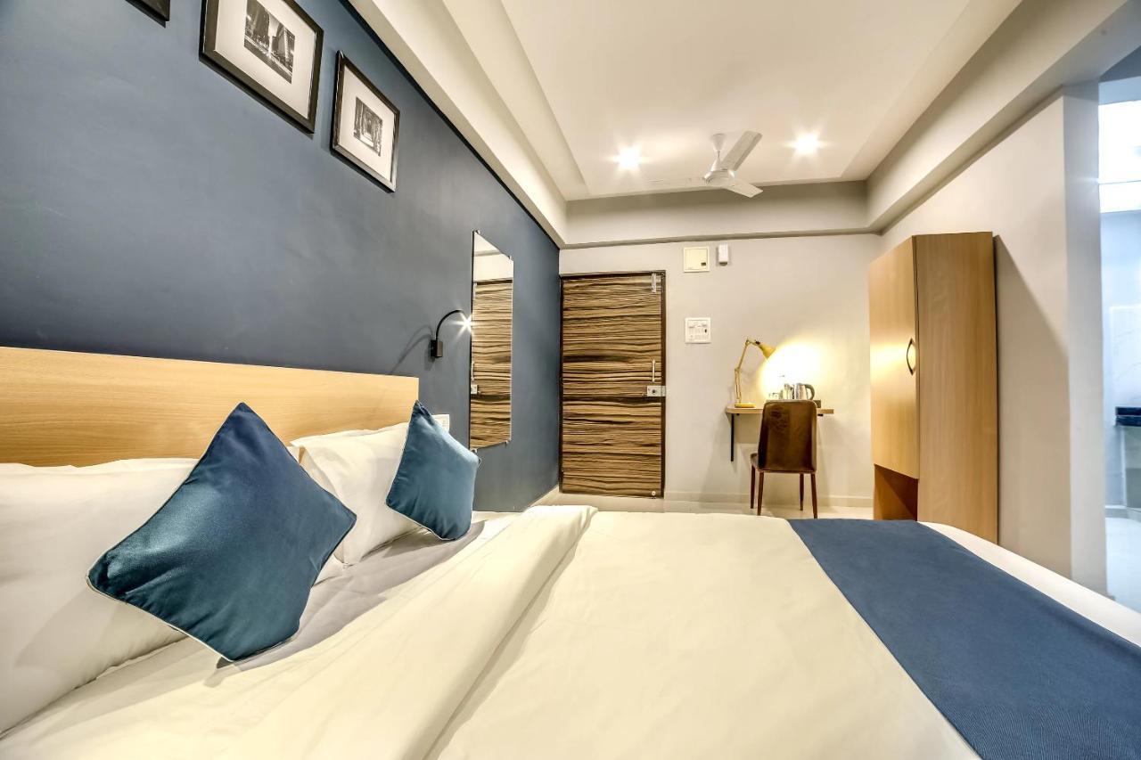 Hotel Bhumi World Bhiwandi Bagian luar foto